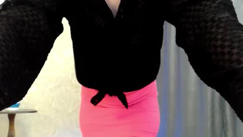 elenaza online show from April 2026 07:41:01 AM