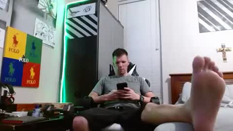 Snapshot of elevatetlb chatting on December 2025 12:16:02 AM Walker online show from December 2025 12:16:02 AM