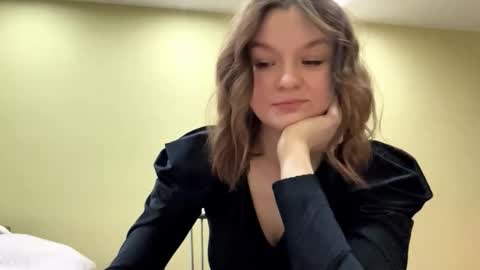 Snapshot of elfredabalderama chatting on February 2026 05:24:01 PM Mila online show from February 2026 05:24:01 PM