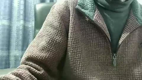 elfyonee online show from December 2024 07:10:01 PM