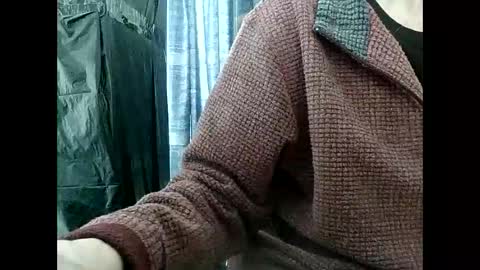 elfyonee online show from January 2025 10:06:01 AM