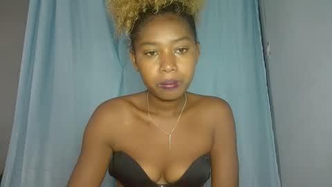 Snapshot of elia011 chatting on January 2025 11:43:01 AM elia011 online show from January 2025 11:43:01 AM