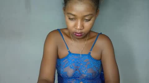 Snapshot of elia011 chatting on February 2025 10:13:01 PM elia011 online show from February 2025 10:13:01 PM