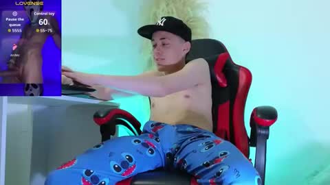 Snapshot of elian_cooper18 chatting on September 2025 12:34:01 AM Elian online show from September 2025 12:34:01 AM