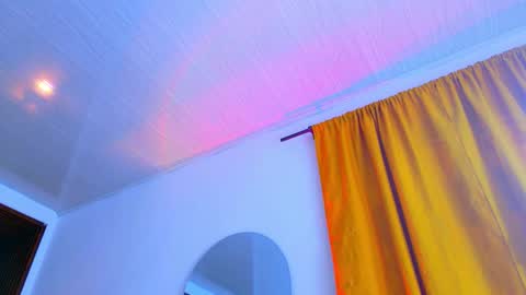 Elian online show from March 2026 02:45:02 AM