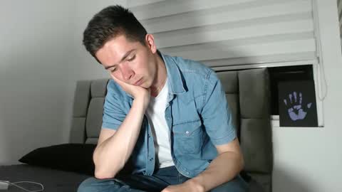 Snapshot of elian_tg chatting on January 2025 01:17:01 AM Elian online show from January 2025 01:17:01 AM