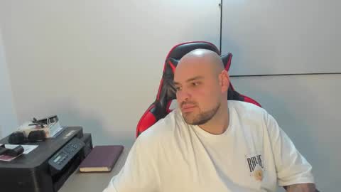 Elian online show from December 2025 08:06:02 PM