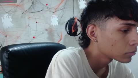 Snapshot of eliasblue chatting on December 2024 10:05:02 AM E L I A S online show from December 2024 10:05:02 AM