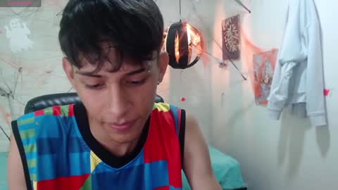 Snapshot of eliasblue chatting on December 2024 05:15:01 AM E L I A S online show from December 2024 05:15:01 AM