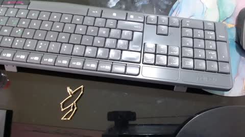 Snapshot of eliasblue chatting on December 2024 06:36:01 AM E L I A S online show from December 2024 06:36:01 AM