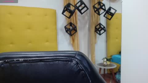 Snapshot of eliasblue chatting on January 2025 04:30:02 AM E L I A S online show from January 2025 04:30:02 AM