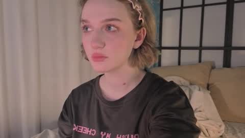 Ellie online show from December 2025 05:38:02 AM