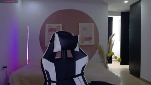 Snapshot of eliiih_ chatting on May 2026 07:54:02 PM eliiih_ online show from May 2026 07:54:02 PM