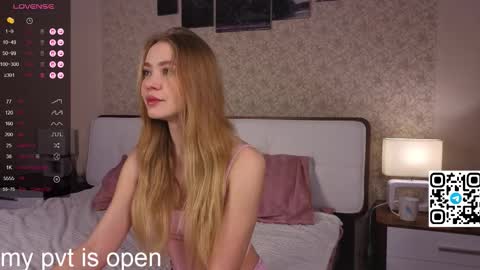 Snapshot of elina_wilgauch chatting on November 2025 01:26:01 AM Elina online show from November 2025 01:26:01 AM