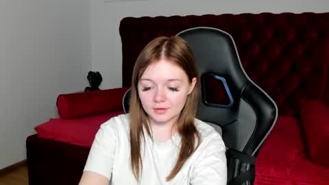 elinavale online show from June 2026 05:34:02 PM