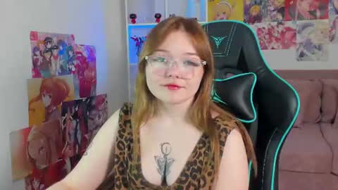 elinavale online show from June 2026 05:44:02 PM