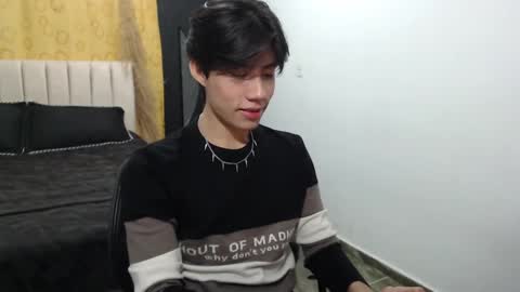 Snapshot of elio_collem chatting on December 2024 08:52:01 AM ELIO online show from December 2024 08:52:01 AM