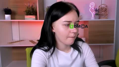 Snapshot of eliora_silk chatting on November 2025 11:21:01 AM eliora_silk online show from November 2025 11:21:01 AM