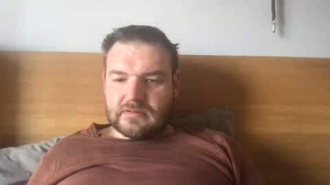 Snapshot of eliot26 chatting on April 2026 09:48:02 AM e26 online show from April 2026 09:48:02 AM
