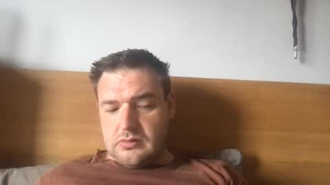 Snapshot of eliot26 chatting on April 2026 11:08:02 AM e26 online show from April 2026 11:08:02 AM