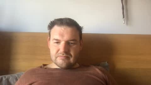 Snapshot of eliot26 chatting on April 2026 11:49:02 AM e26 online show from April 2026 11:49:02 AM