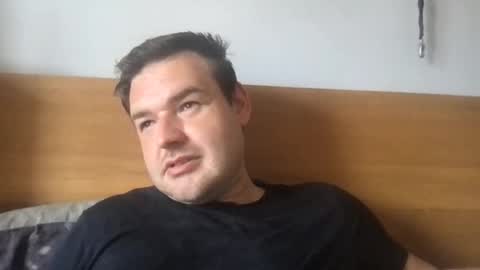 Snapshot of eliot26 chatting on May 2026 09:25:02 AM e26 online show from May 2026 09:25:02 AM