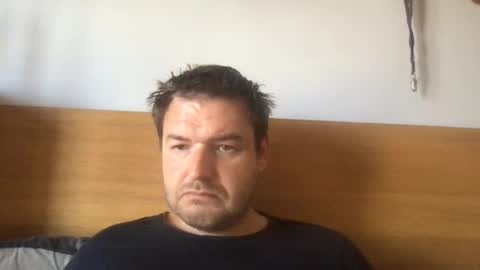 Snapshot of eliot26 chatting on May 2026 10:45:01 AM e26 online show from May 2026 10:45:01 AM