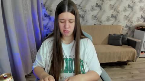 Aletta Oushen online show from October 2025 03:10:02 PM