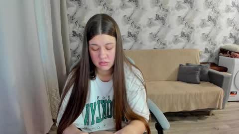 Aletta Oushen online show from October 2025 11:41:02 AM