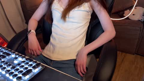 Snapshot of elisa_north chatting on March 2025 02:58:01 AM Elisa North online show from March 2025 02:58:01 AM