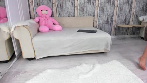 elisabeth_jason online show from December 2025 05:33:02 PM