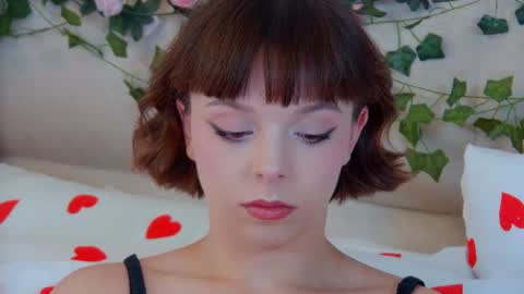 Snapshot of elisabethdavis chatting on July 2026 03:51:01 PM ElisabethDavis online show from July 2026 03:51:01 PM