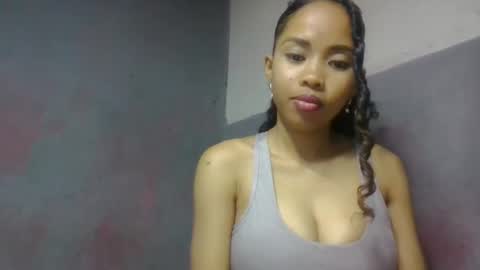 elisabethee online show from April 2026 07:18:02 PM