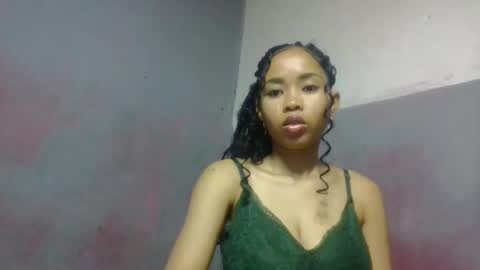 elisabethee online show from April 2026 10:35:02 PM