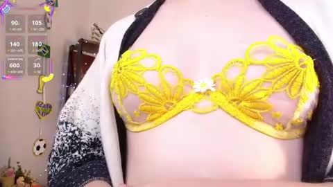 elise_nyx online show from June 2026 12:47:02 PM
