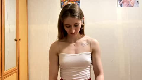 Elisabet online show from April 2026 07:07:02 PM