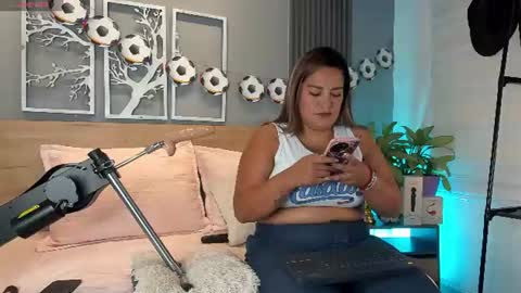 Elise Play Boobs online show from July 2026 07:02:02 PM