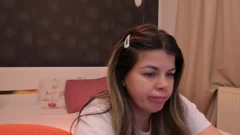 Elly online show from February 2026 07:44:02 PM