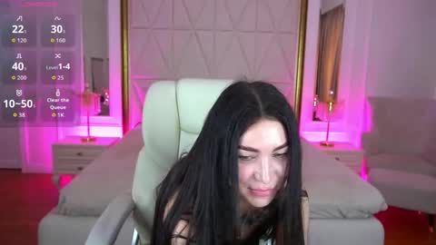 Snapshot of elisevelour chatting on April 2026 12:28:02 PM elisevelour online show from April 2026 12:28:02 PM