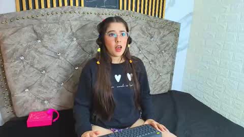 elisvega online show from February 2026 02:52:02 AM