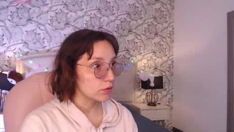 Snapshot of eliza_gh chatting on November 2025 07:10:01 PM Eliza online show from November 2025 07:10:01 PM