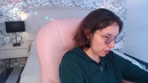 Snapshot of eliza_gh chatting on December 2025 07:22:01 PM Eliza online show from December 2025 07:22:01 PM