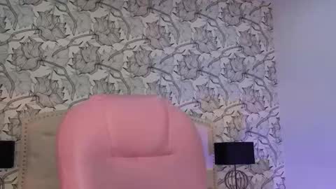 Eliza online show from February 2026 07:20:01 PM