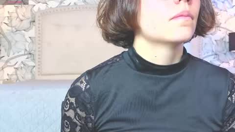 Eliza online show from April 2026 07:15:02 PM