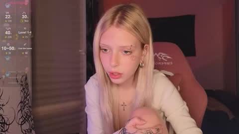 Snapshot of eliza_sadcat chatting on October 2025 08:14:02 PM Elizabeth online show from October 2025 08:14:02 PM