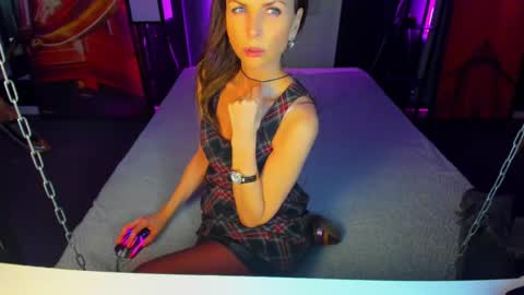 Elizabethangel online show from March 2025 09:32:02 AM