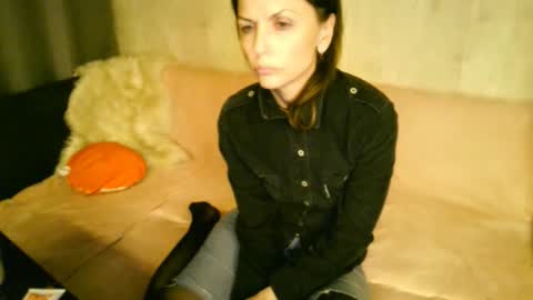 Elizabethangel online show from September 2025 02:45:01 AM