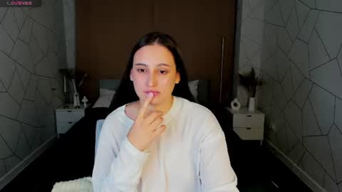 Elizabet online show from July 2026 05:28:02 PM