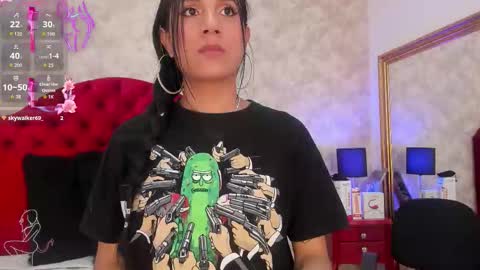 Elizabet Taylor online show from November 2025 02:51:01 PM