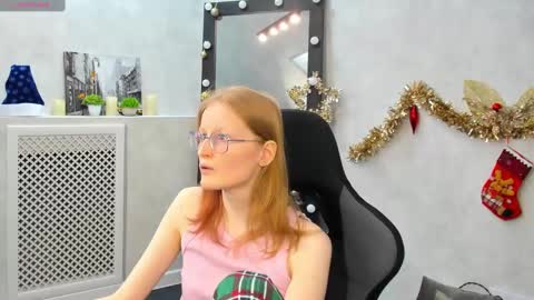 Snapshot of elizabeth_harpper chatting on January 2025 08:31:01 AM Elizabeth online show from January 2025 08:31:01 AM